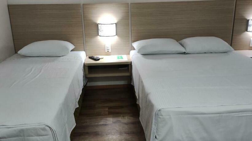 Номер Стандарт Трехместный, Italian Palace