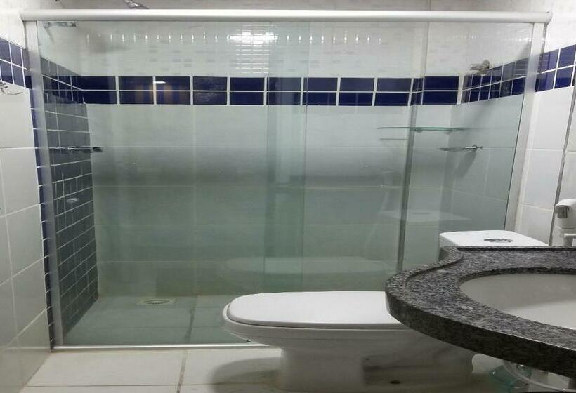 غرفة قياسية ثلاثية, Juazeiro Residence