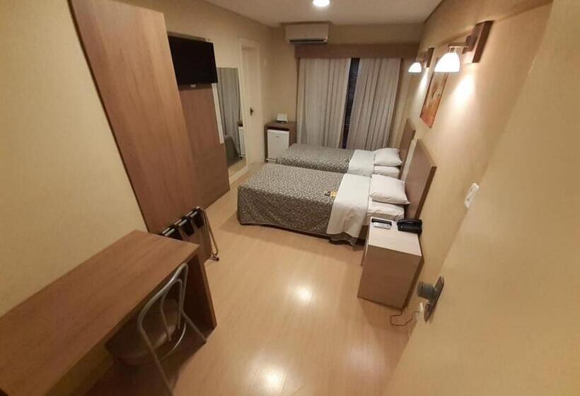 标准间, Klein Ville Dois Irmaos