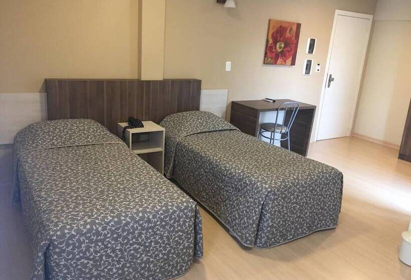 标准间, Klein Ville Dois Irmaos