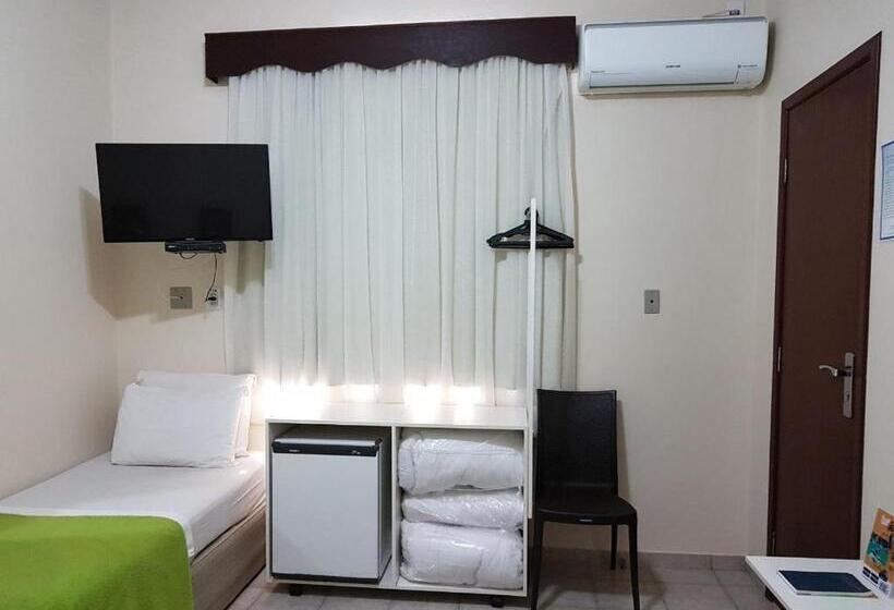 غرفة قياسية ثلاثية, Minastur