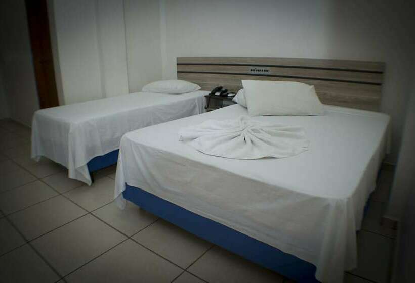 غرفة قياسية ثلاثية, Mundial