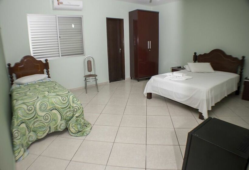 غرفة قياسية ثلاثية, Mundial