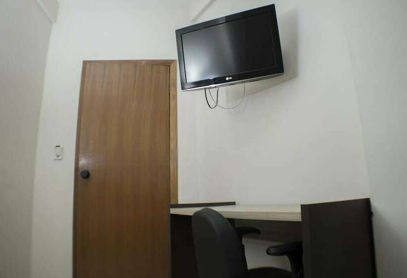 غرفة قياسية ثلاثية, Mundial