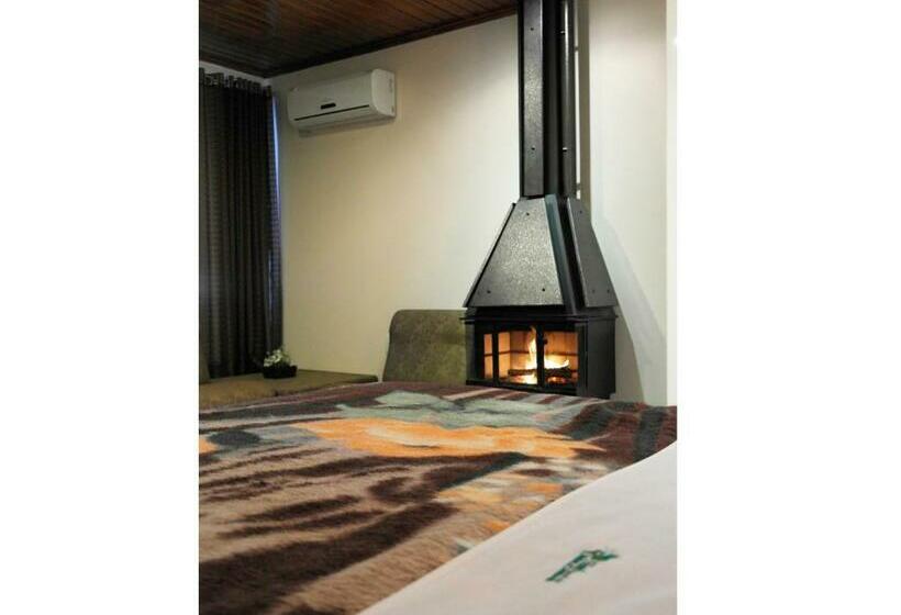 جناح, Pousada Das Araucarias