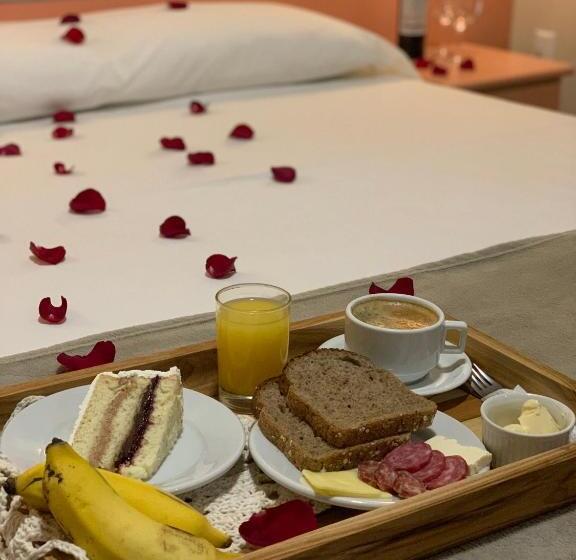 Номер Deluxe, Real Nob