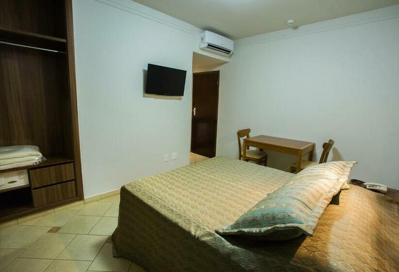 豪华房间, Reisper Palace