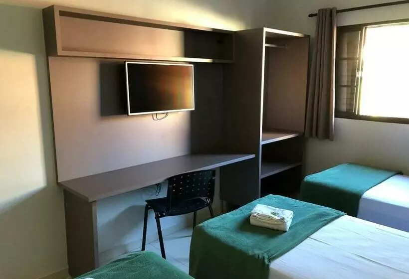 スタンダード４人部屋, Shafira