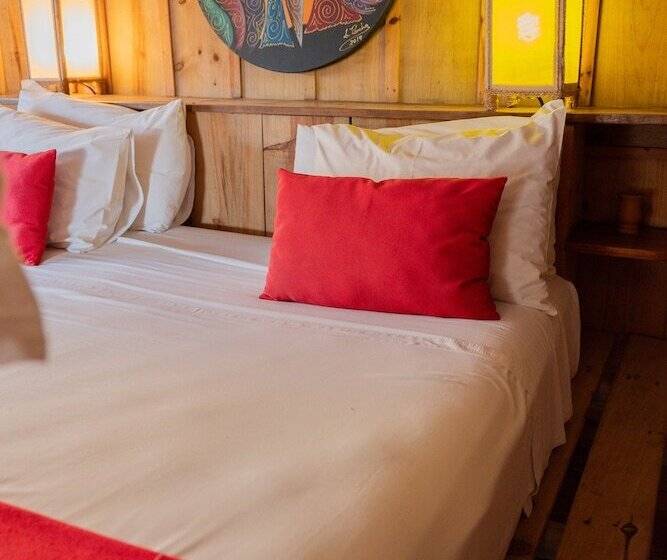 Семейное Бунгало, Ventana