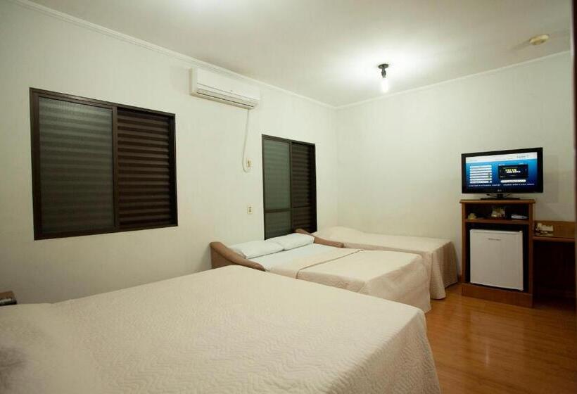 חדר דלוקס לארבעה, Indaiá Hotel Residence