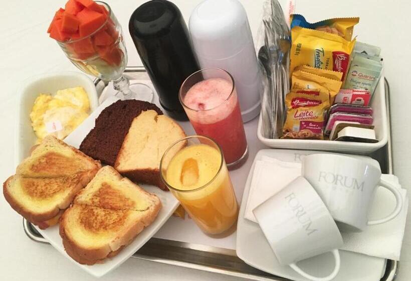 디럭스 룸, Forum Motel