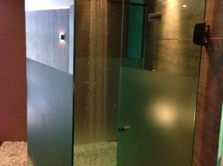 스탠다드 룸, Forum Motel