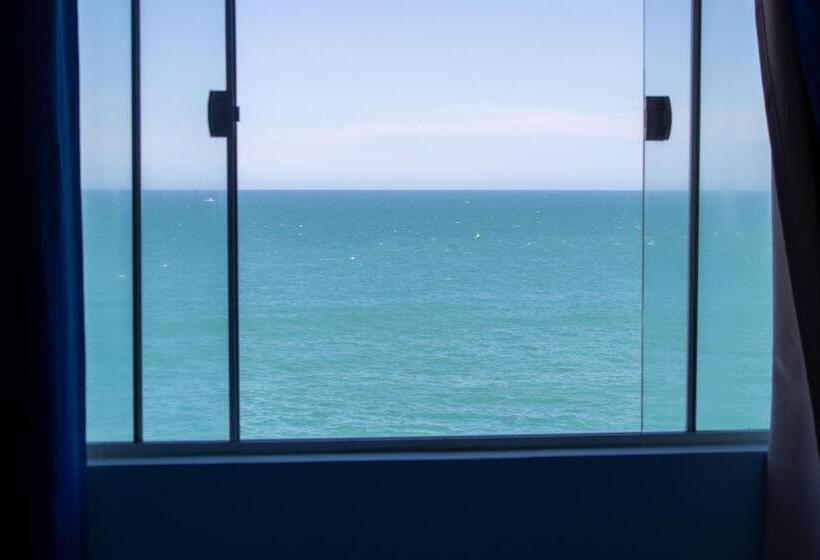 标准间, Cliffside Luxury Inn