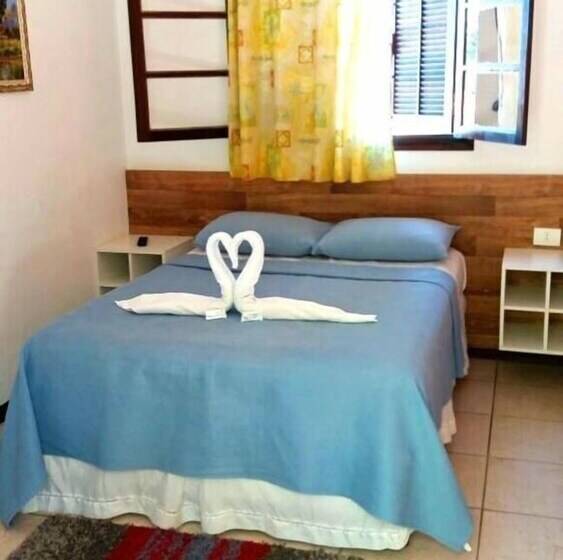 수피리어 트리플 룸, Dellamares