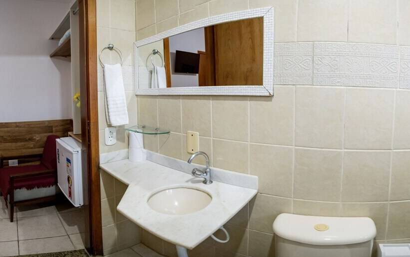 수피리어 룸, Dellamares