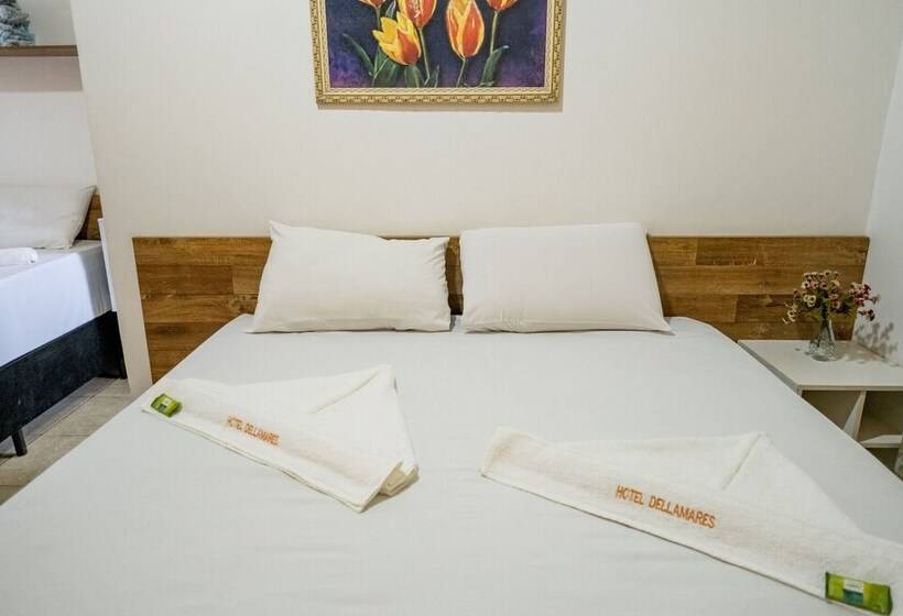 스탠다드 트리플 룸, Dellamares