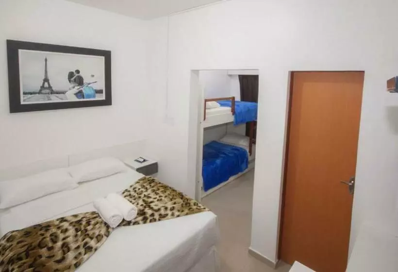 スタンダード4人部屋, Penha