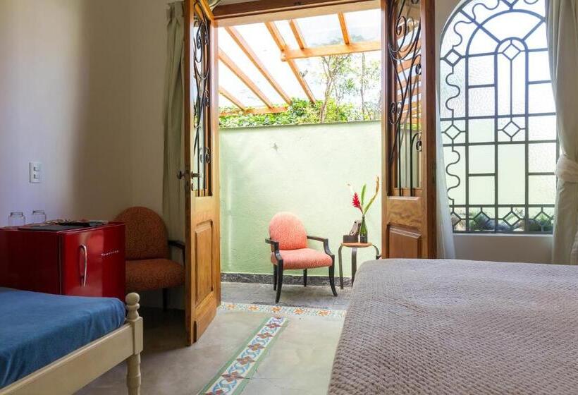 חדר סופריור לשלושה, Pousada Pontal Gardens