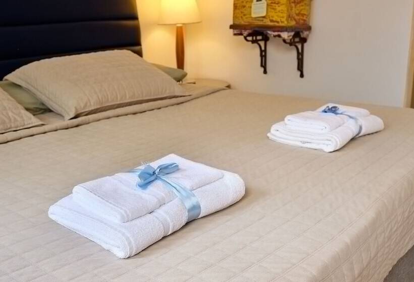 Quarto Triplo Superior, Pousada Pontal Gardens