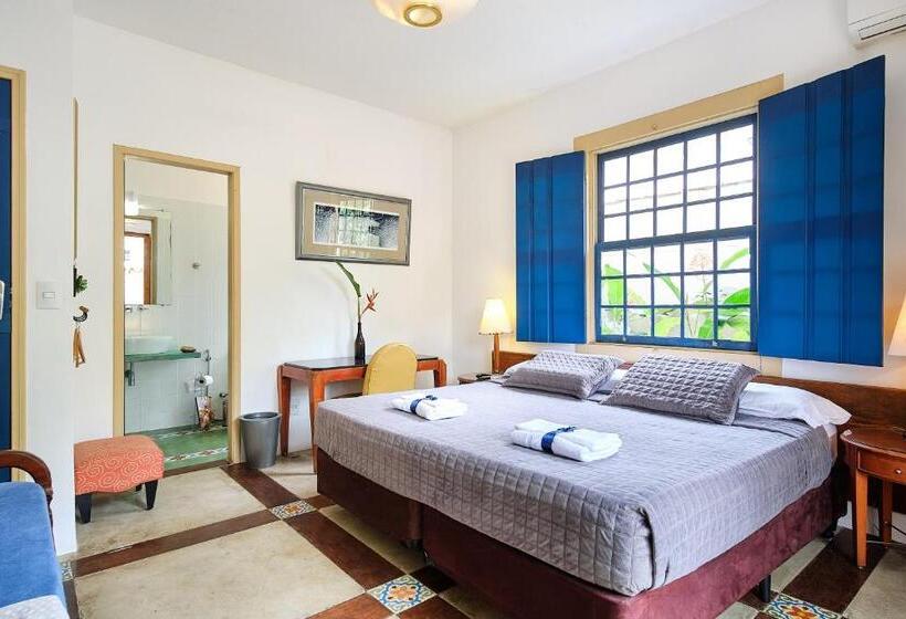 סוויטה דלוקס, Pousada Pontal Gardens