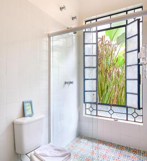 סוויטה דלוקס, Pousada Pontal Gardens