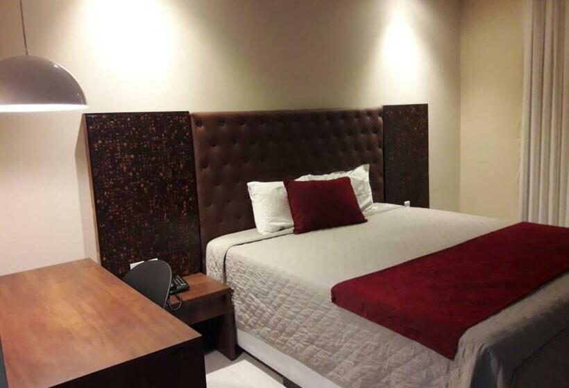 标准单人间, Village Toritama