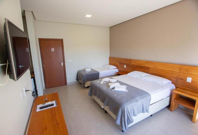Suite with lake view, Pousada Mar De Minas