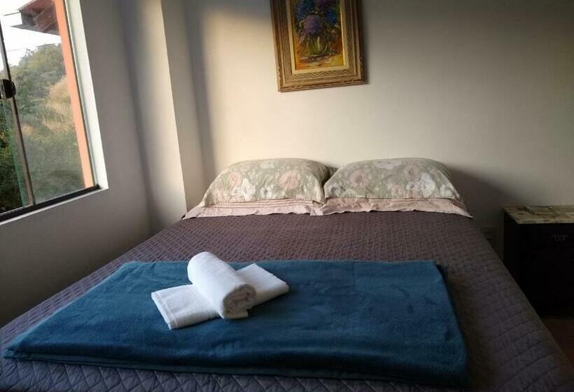 스위트, Hostel Dina & Suítes