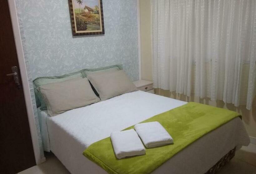 스위트, Hostel Dina & Suítes