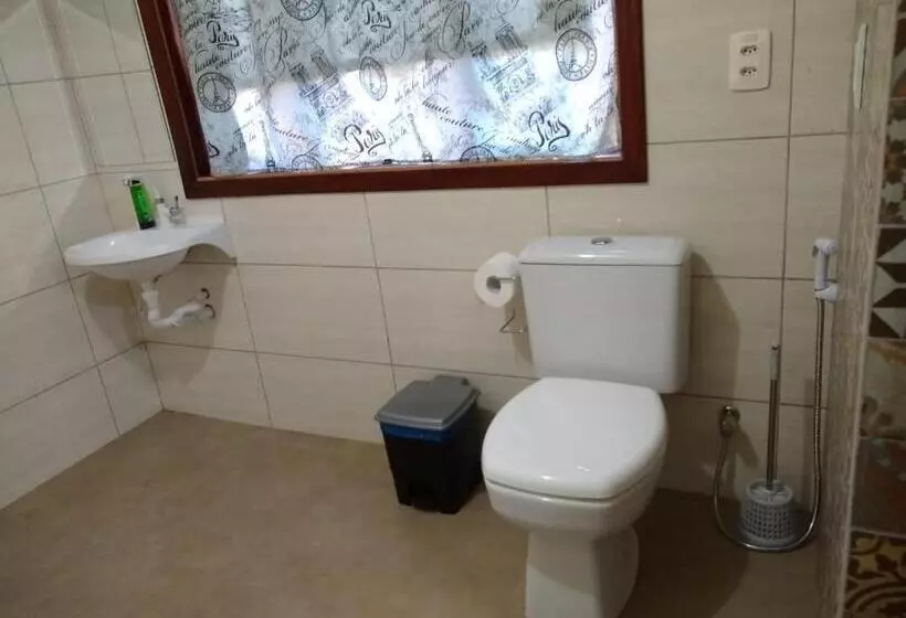 スイート（家族用）, Hostel Dina & Suítes