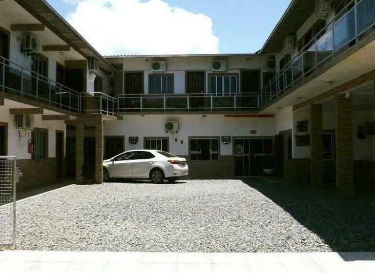 スタンダードトリプルルーム, Pousada Anjo Gabriel