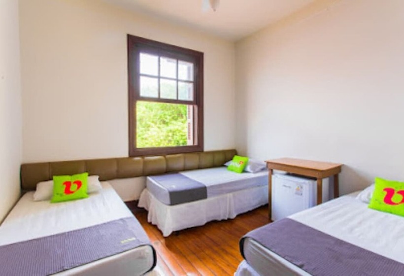 Chambre Triple Supérieure, Voa Budget Columbia