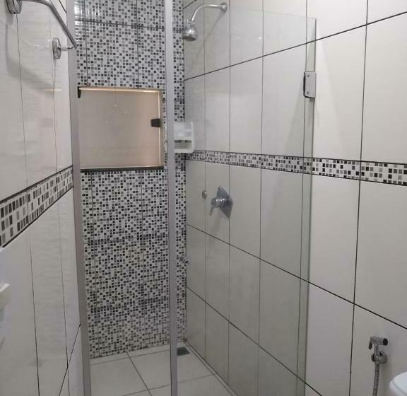 חדר סטנדרט, Crystal Palace