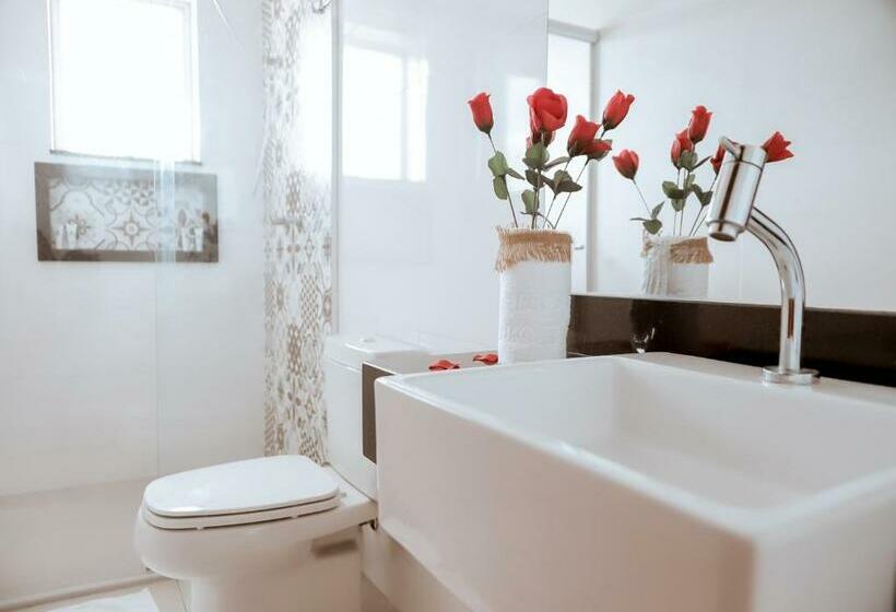 غرفة قياسية مطلّة علي البحيرة, Cyrilo S Palace