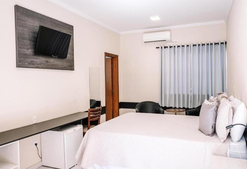 Superior-Zimmer, Ferian Plaza