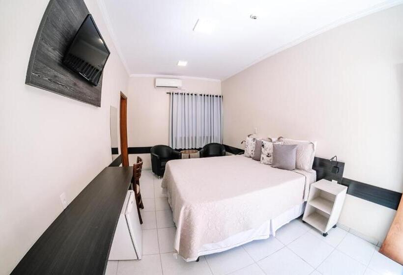 Superior-Zimmer, Ferian Plaza