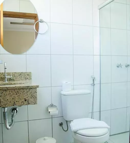 Standard Neljän Hengen Huone, Ferian Plaza