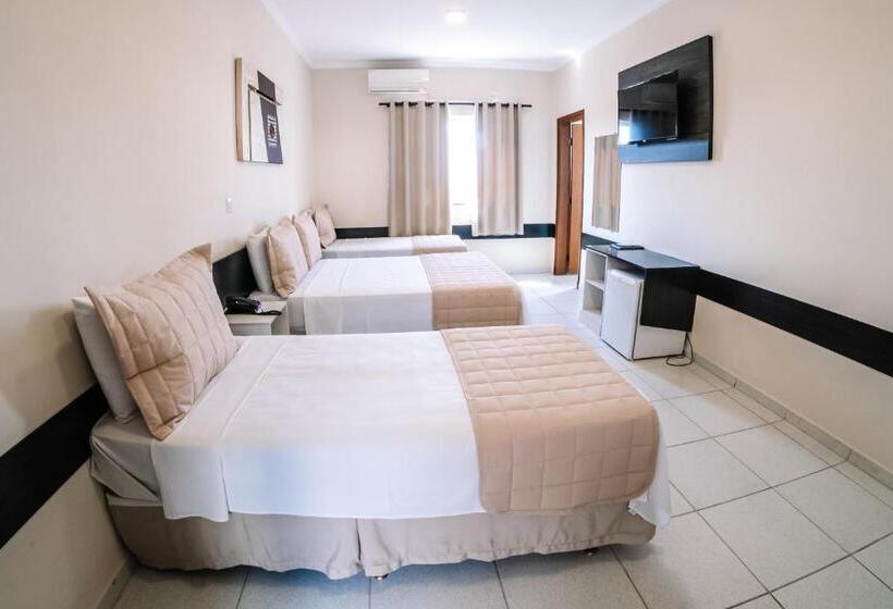 4 Bett Standardzimmer, Ferian Plaza