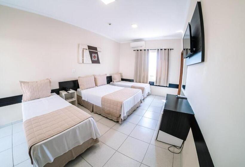 4 Bett Standardzimmer, Ferian Plaza