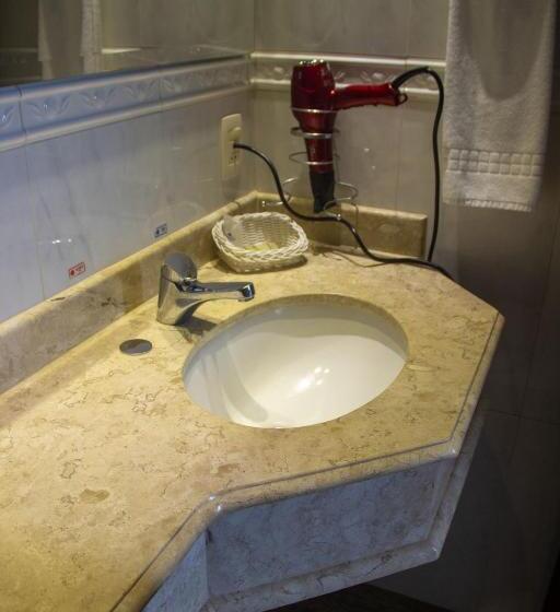 חדר דלוקס לשלושה, Firenze Hotel Votuporanga Próximo Ao Assary Clube De Campo E O Centro De Lazer Do Trabalhador By