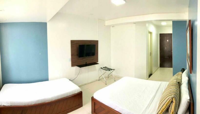 Трехместный Номер Deluxe, Flamboyant