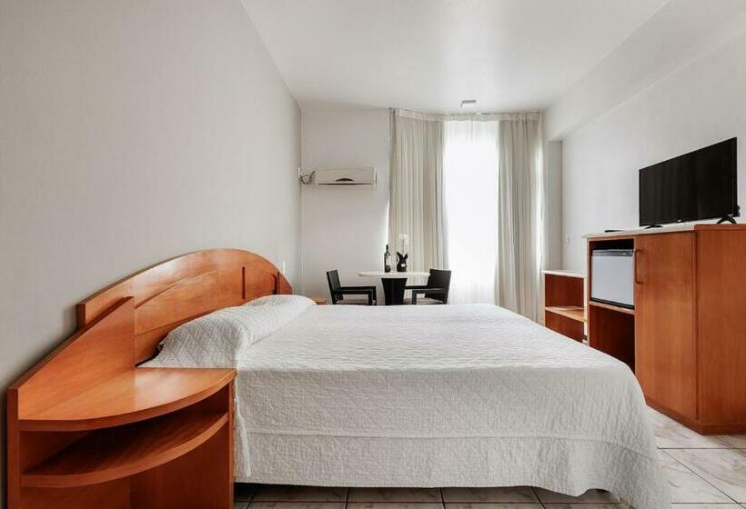 Номер Deluxe, Flamboyant