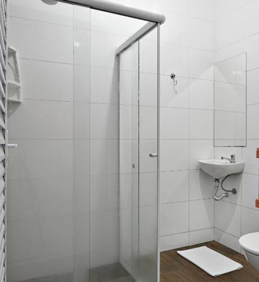 Cameră Standard cu Baie Comună, & Hostel Ribeirao