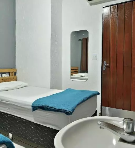 اتاق استاندارد یک نفره, & Hostel Ribeirao