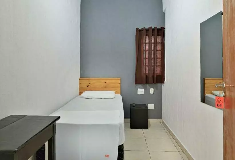 اتاق استاندارد یک تخته با سرویس بهداشتی مشترک, & Hostel Ribeirao