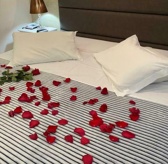 اتاق لوکس, Imigrantes