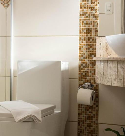 اتاق لوکس خانوادگی, Imigrantes