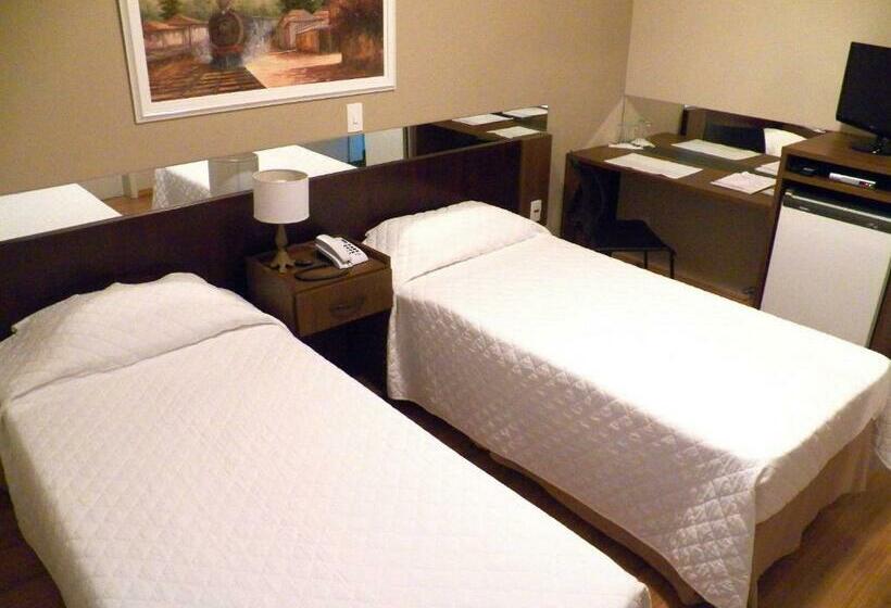 דירת חדר, Itajara