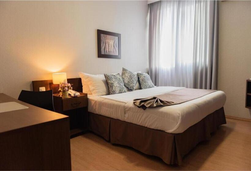 דירת חדר סופריור, Itajara