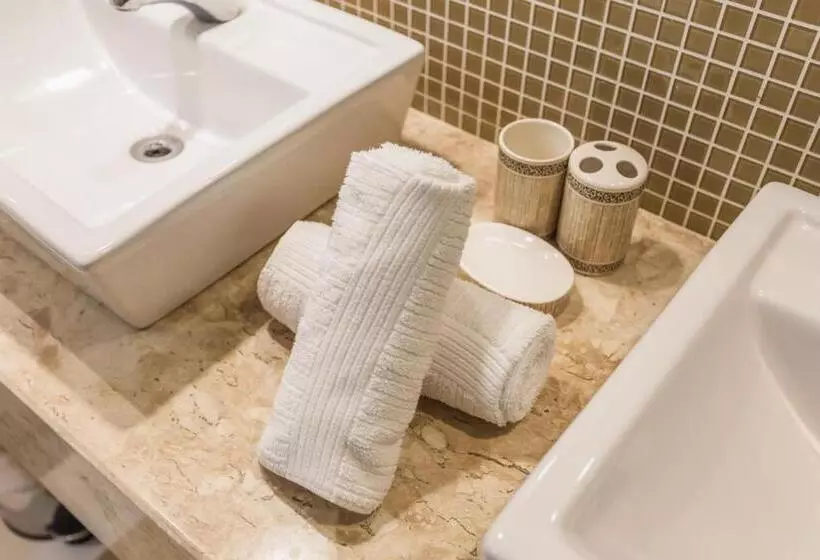 سوییت لوکس, Jr Hotel Marilia